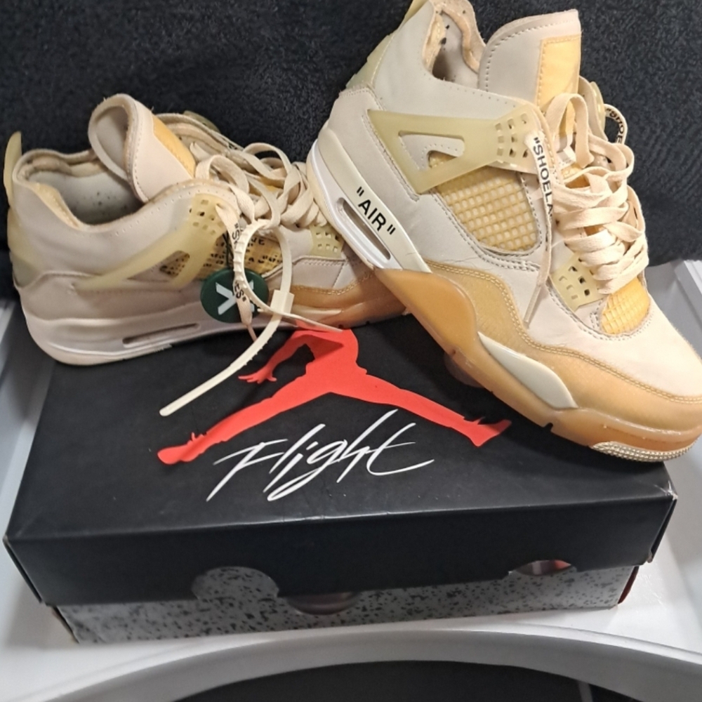 Off-White x Air Jordan 4 Retro SP "Sail" sneaker Size 9.5